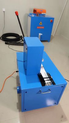 2 cali 6-51 mm Błękitne skiwing 4 warstwy Elektryczny gumowy przewód cięcia maszyny z zaawansowanym i przyjaznym dla użytkownika kontrolę przycisku