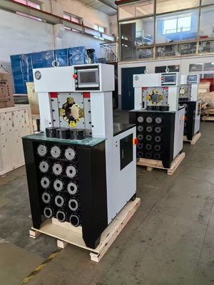 3-calowy 6-76 mm z 15 umierającymi pod wysokim ciśnieniem Super grubość czarny kolor węża Proces zaciśnięcia węża Maszyna/węża Maszyna/węża Pressor z wstrzymaniem szybszej siły zaciskania 1500T