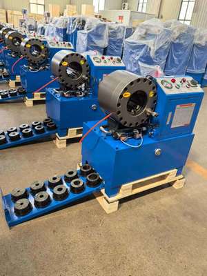 Zaciskarka do węży DX68 z zakresem zaciskania 6-51mm, zdolnością do zaciskania węży do 2 cali i 10 matrycami w zestawie