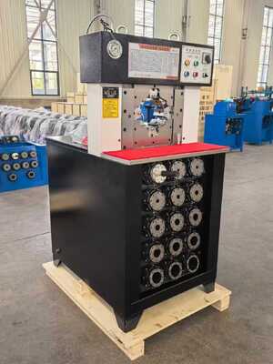 Prasa do zaciskania węży hydraulicznych sterowana przyciskiem, z zakresem zaciskania 6-76mm i maksymalnym otwarciem 165mm