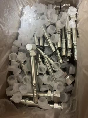 Standardowe stalowe złącza do węży hydraulicznych ze stali węglowej dla różnych rozmiarów calowych i 6mm dużych złączy do rur olejowych, stalowe adaptery do przewodów hamulcowych