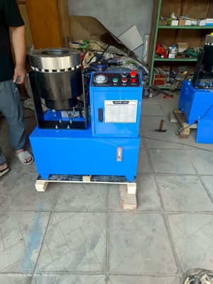 Dobra cena. Elektryczna maszyna do kręcenia rur 220V/380V 1000psi dla rur 1/4-2 cali w Internecie