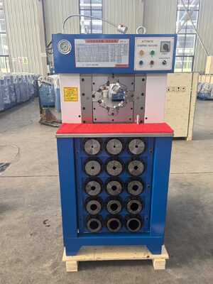 Dobra cena. Hydrauliczna zaciskarka do węży z systemem sterowania przyciskami, zakres zaciskania 6-76 mm i maksymalne otwarcie 165 mm dla efektywnego zaciskania w Internecie