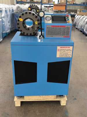 2-calowy błękitny kolor Ładny design Siła zagniatania 600T Kolor niebieski Rozmiar zagniatania Zasięg 2,5 cala z narzędziami do szybkiej wymiany form Maszyna do zagniatania węży gumowych z zakresem 6–51 mm i 10 wymiennymi matrycami