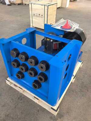 Dobra cena. 6-51mm Maszyna do zaciskania węży hydraulicznych z szybkowymiennym narzędziem formującym i 10 wymiennymi matrycami do wszechstronnego zaciskania w Internecie