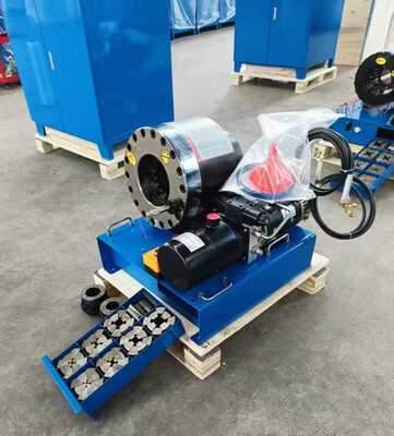 Dobra cena. 12V/24V Hydraulic Hose Crimping Machine z siłą kręcenia 600T i zasięgiem 6-51mm do ładowania samochodów w Internecie