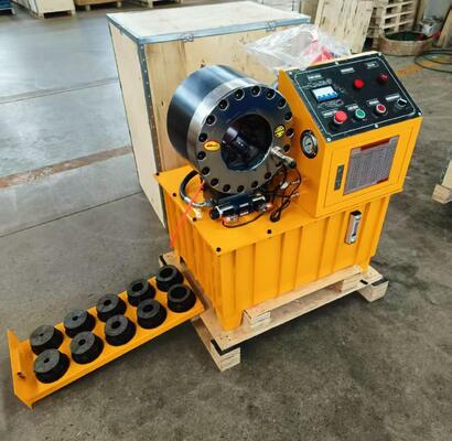 Dobra cena. 6-51 mm 10 matryc Specjalna konstrukcja Maszyna do zakuwania węży hydraulicznych w kolorze żółtym z ciśnieniem pompy olejowej 31,5 MPa Opcje napięcia 220 V/240 V/380 V/415 V i moc silnika 3 kW/4 kW w Internecie